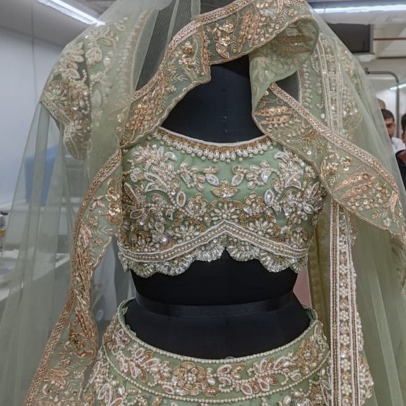 MANISH MALHOTRA “Nooraniyat” Bridal Lehenga - Picture 7 of 9